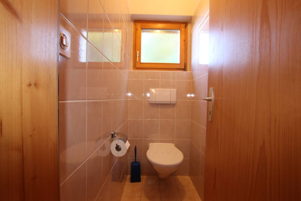 Photo of Bathroom in Salins