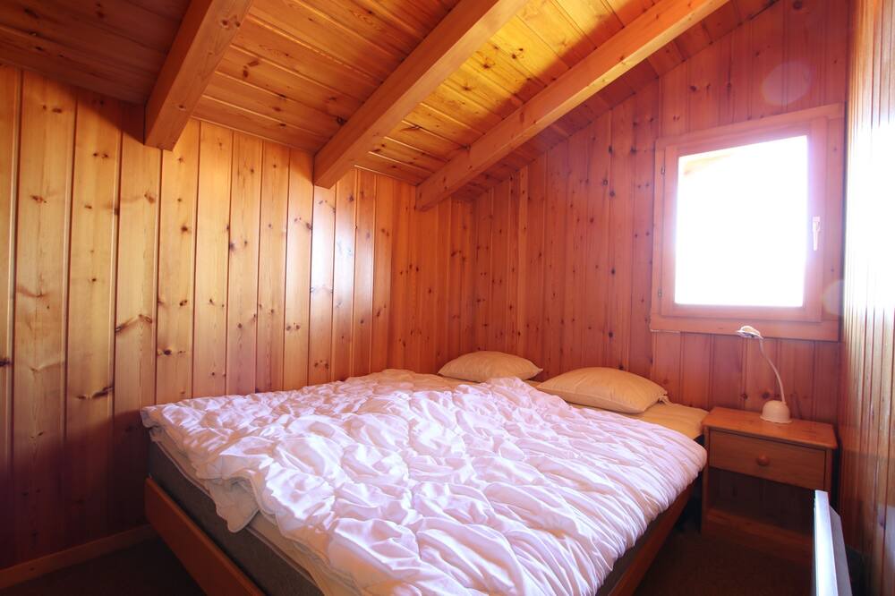 Photo of Bedroom in Salins
