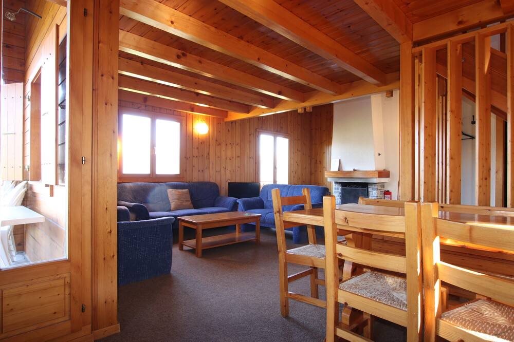 Photo of Livingroom in Salins