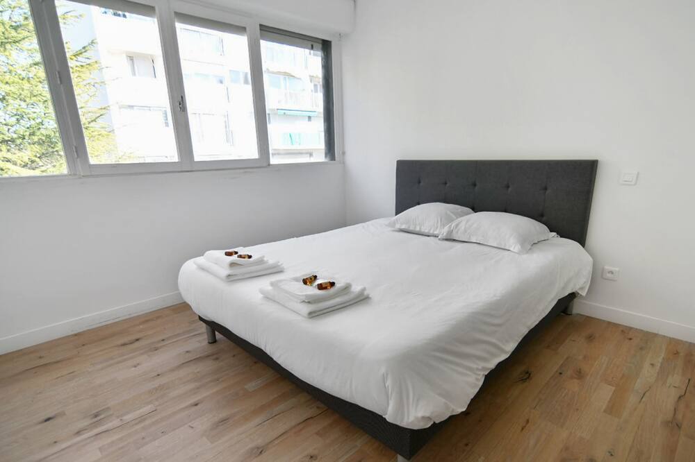 Photo of Bedroom in Residence Las Rebes Batiment