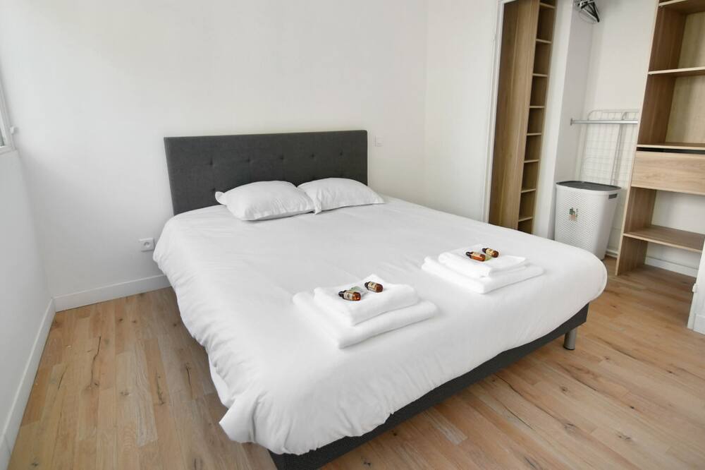 Photo of Bedroom in Residence Las Rebes Batiment