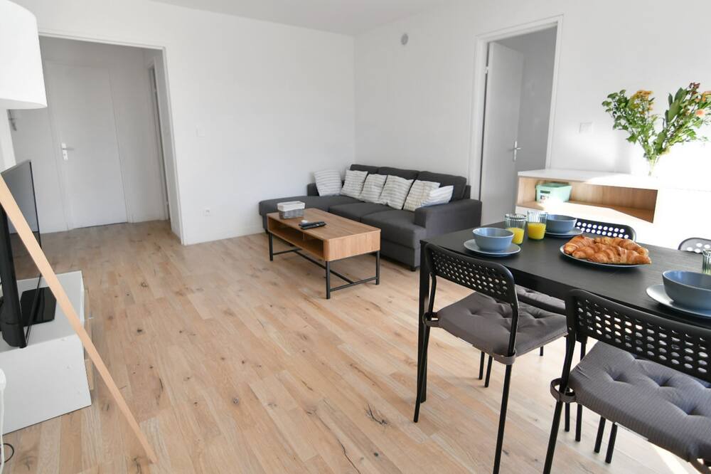 Photo of Livingroom in Residence Las Rebes Batiment