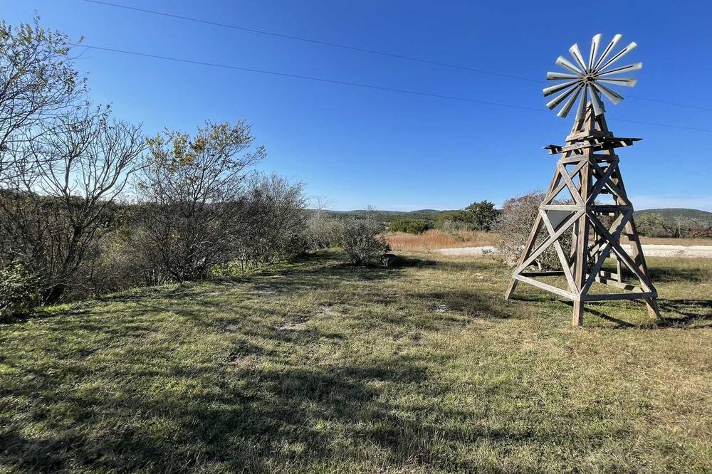 Photo of Others in Bandera