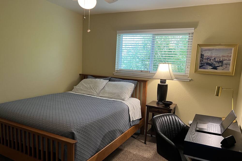 Photo of Bedroom in Fetters Hot Springs-Agua Caliente