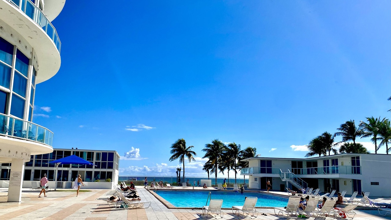 Photo of Outdoor in Mid Beach