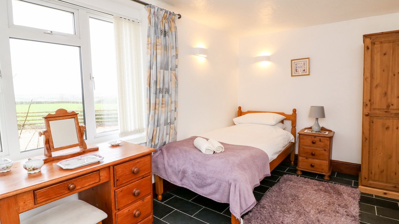 Photo of Others in Littleham