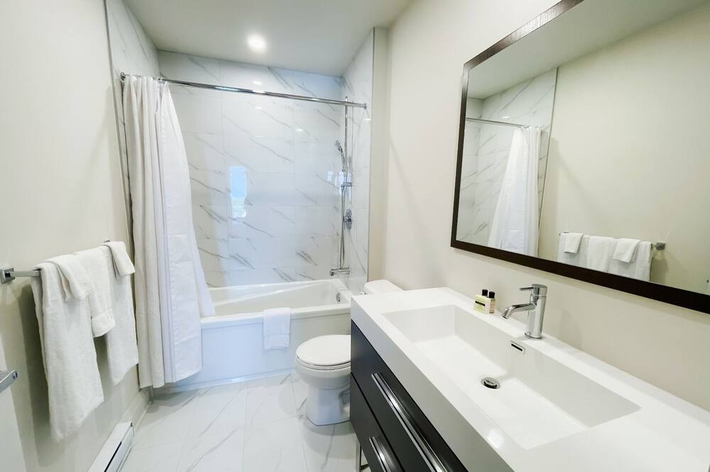 Photo of Bathroom in Saint-Laurent