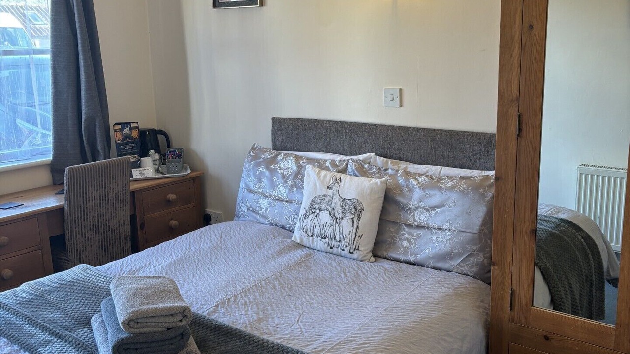 Photo of Others in Diss