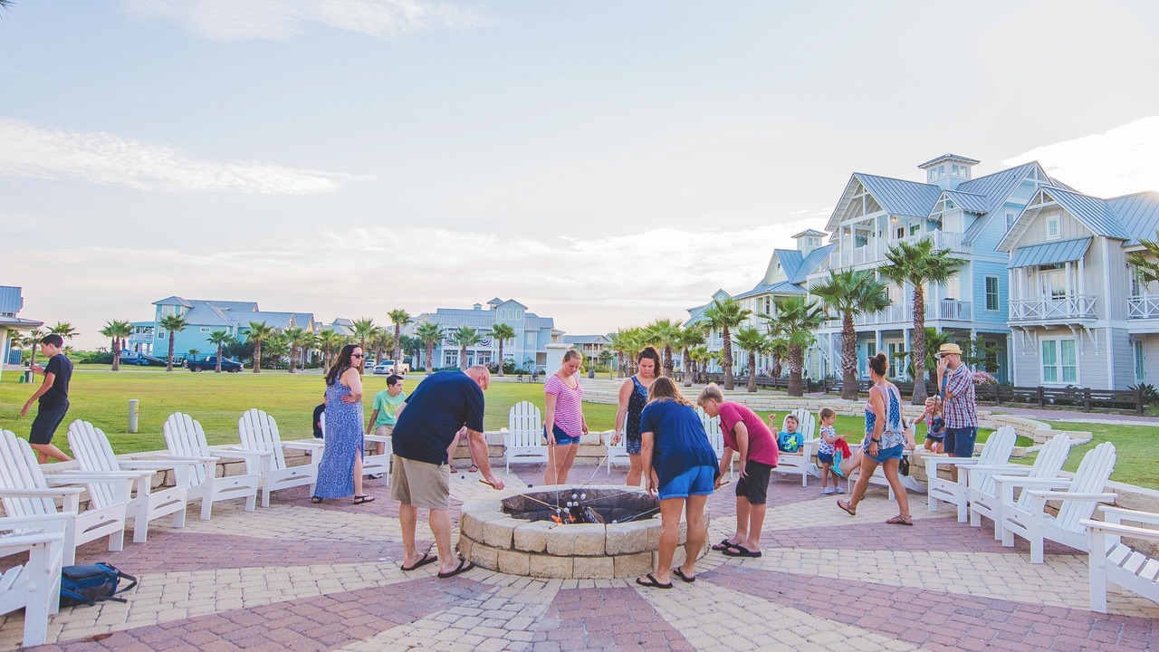 Photo of Others in Cinnamon Shore