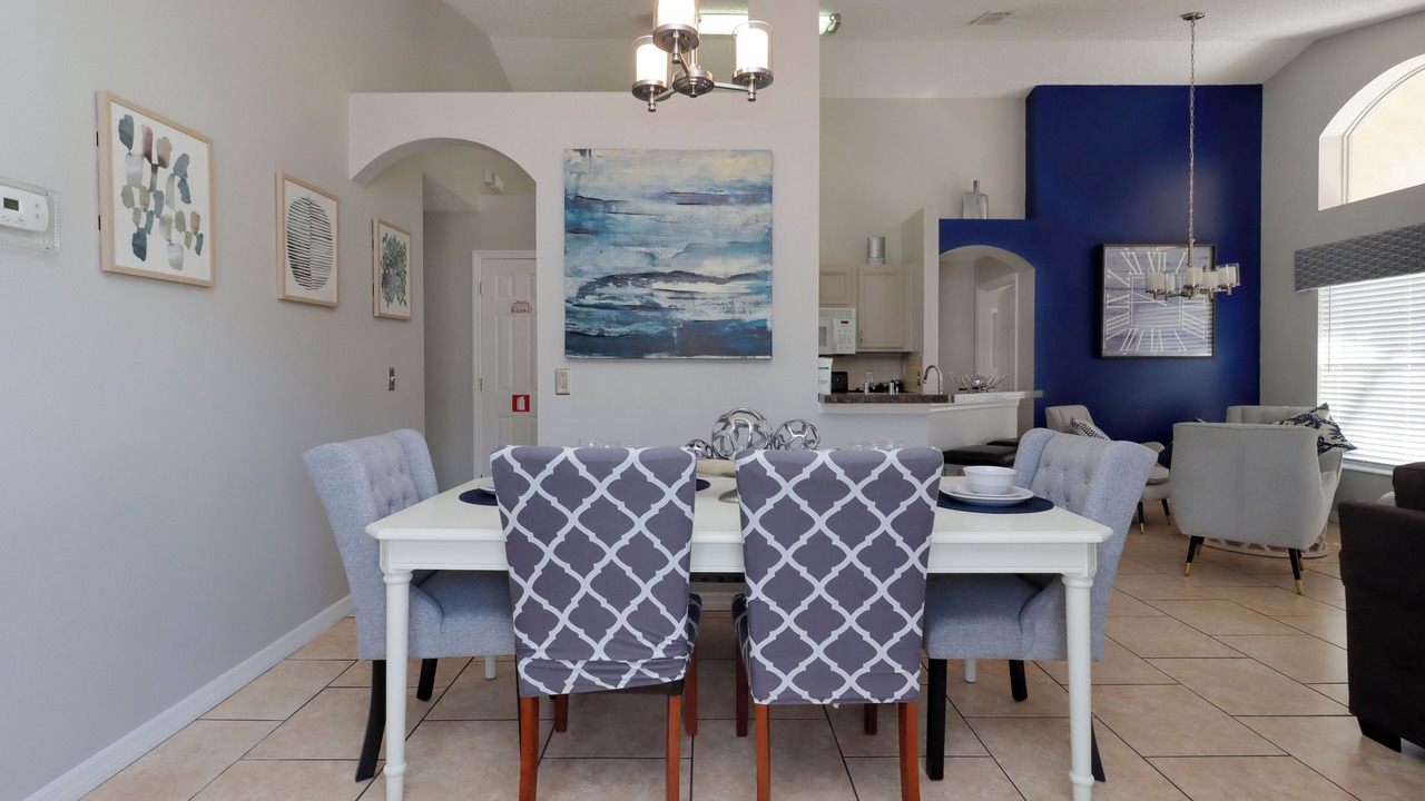 Photo of Livingroom in Seasons