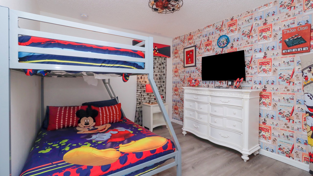 Photo of Bedroom in Seasons