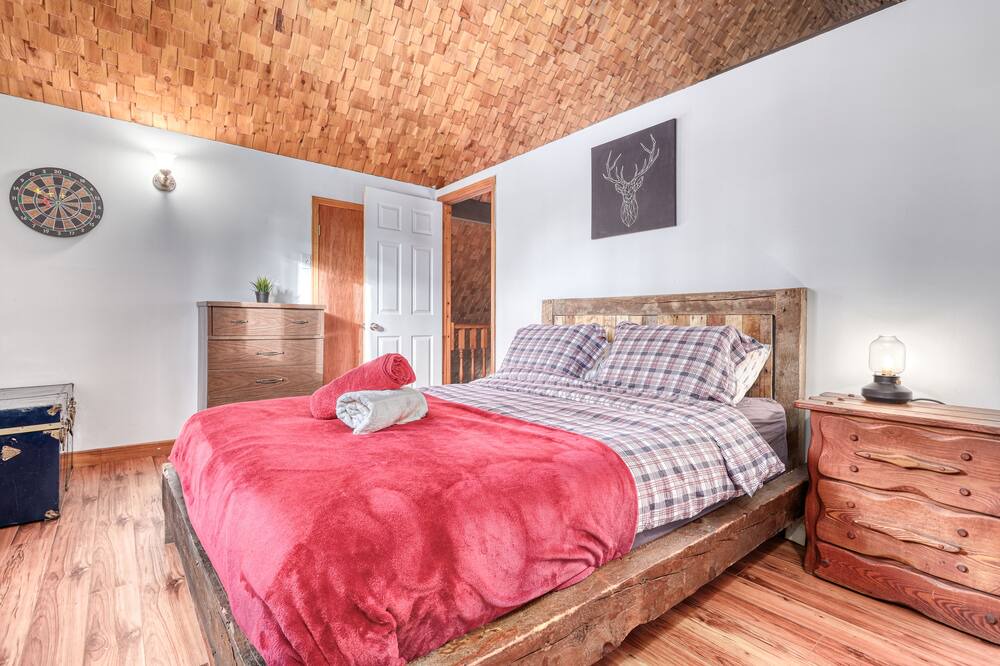 Photo of Bedroom in Chertsey