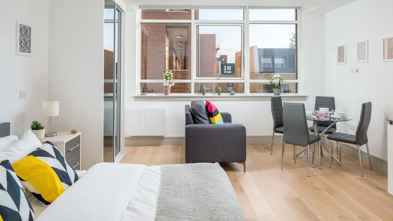 Photo of Others in Tottenham Green