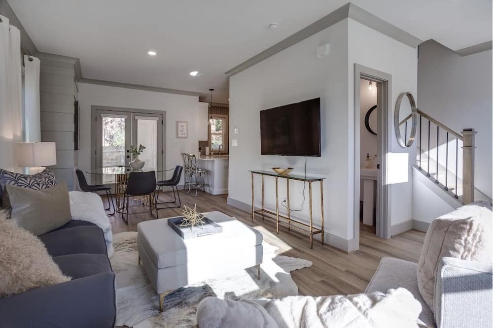 Photo of Livingroom in Durham