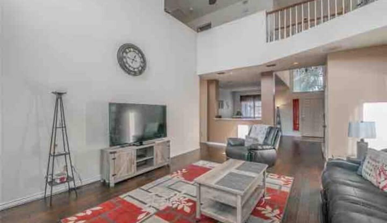 Photo of Livingroom in Fossil Creek