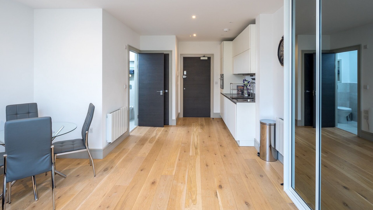 Photo of Others in Tottenham Green