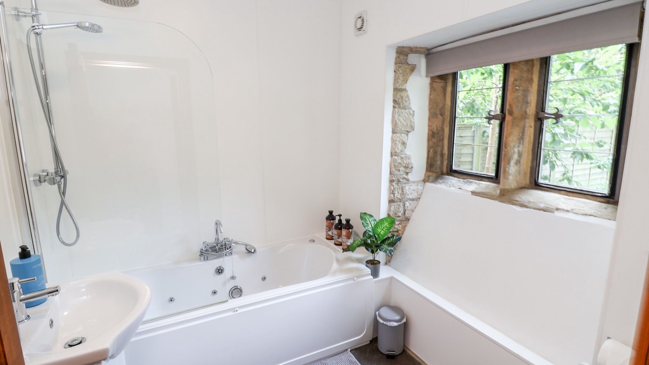 Photo of Bathroom in Teversal