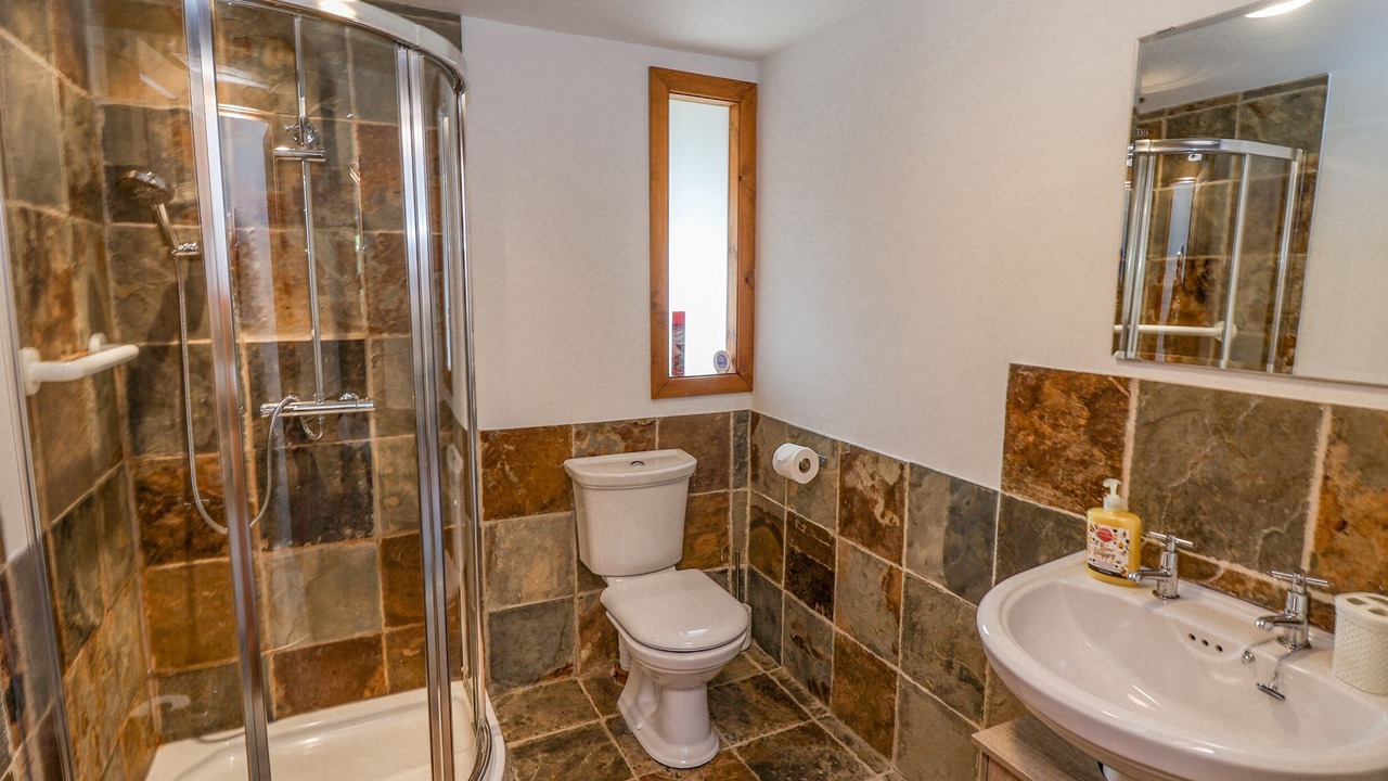 Photo of Bathroom in Teversal