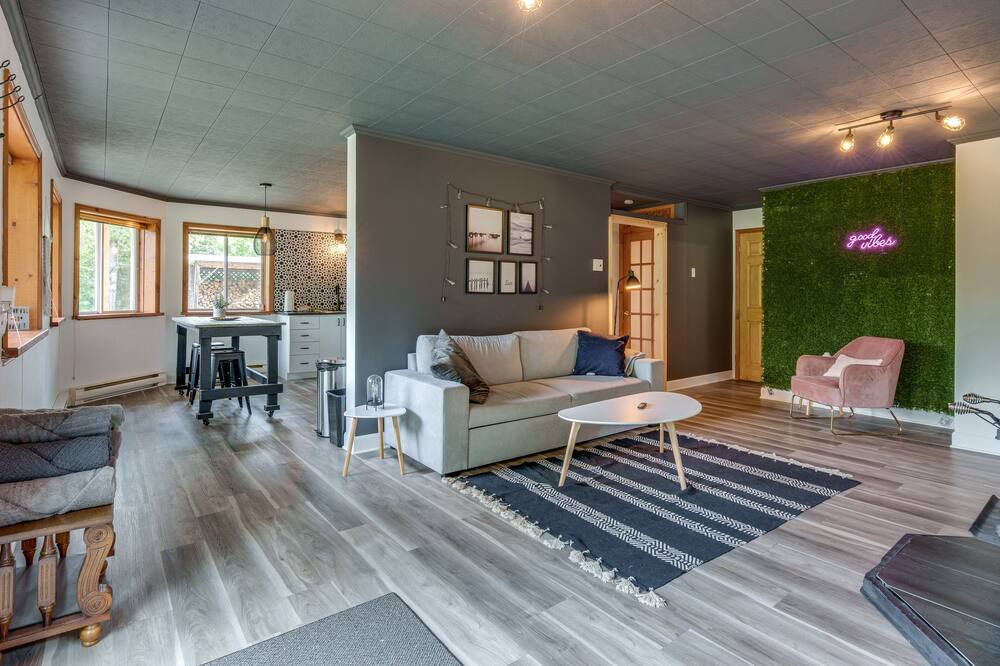 Photo of Livingroom in La Macaza