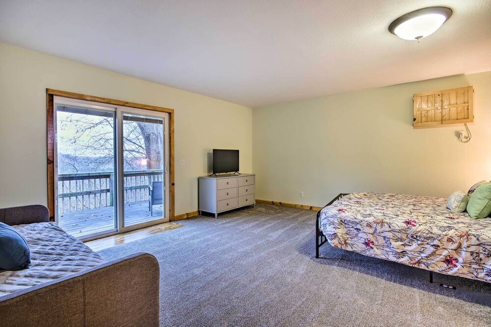 Photo of Patio Balcony in Lost Bridge Village