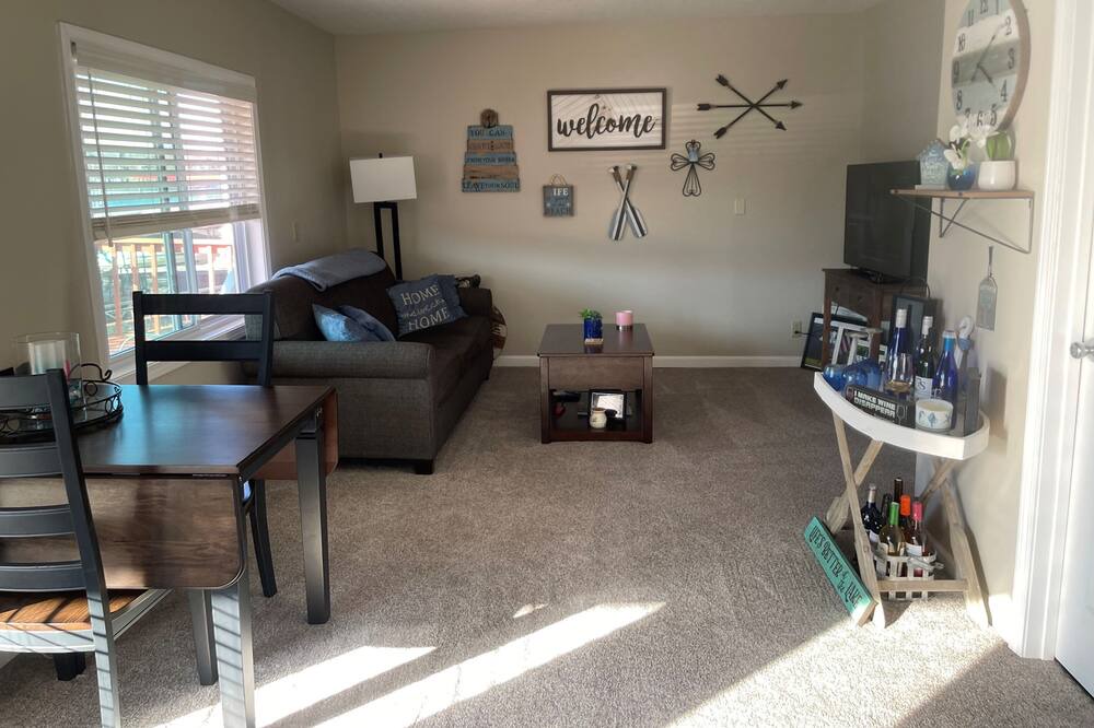Photo of Livingroom in Osage Beach