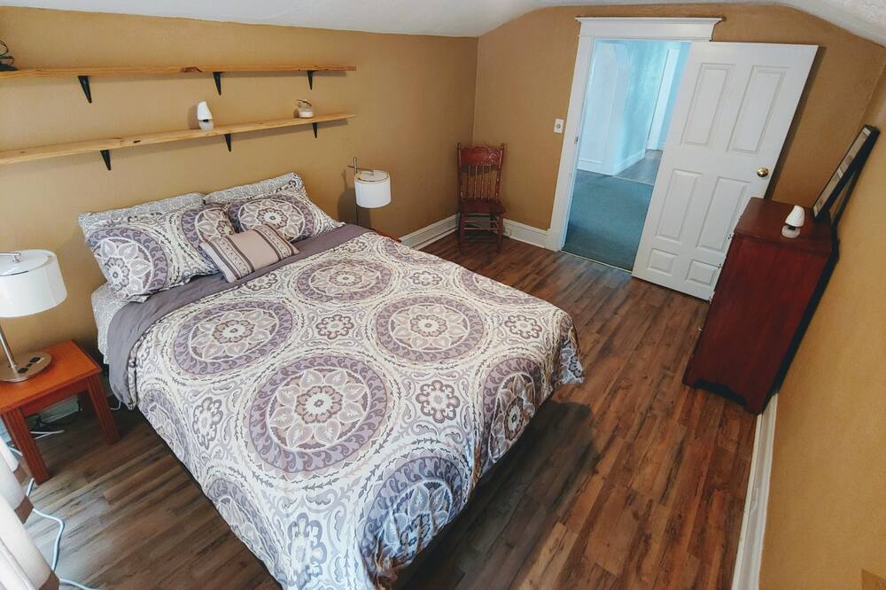 Photo of Bedroom in Ellerslie