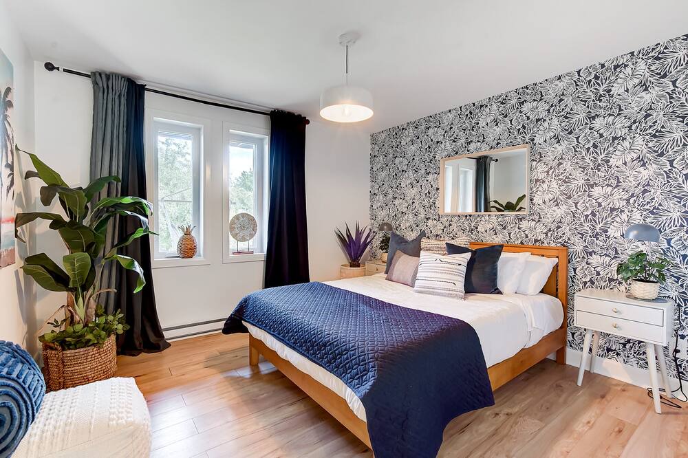 Photo of Bedroom in Saint-Sauveur-des-Monts