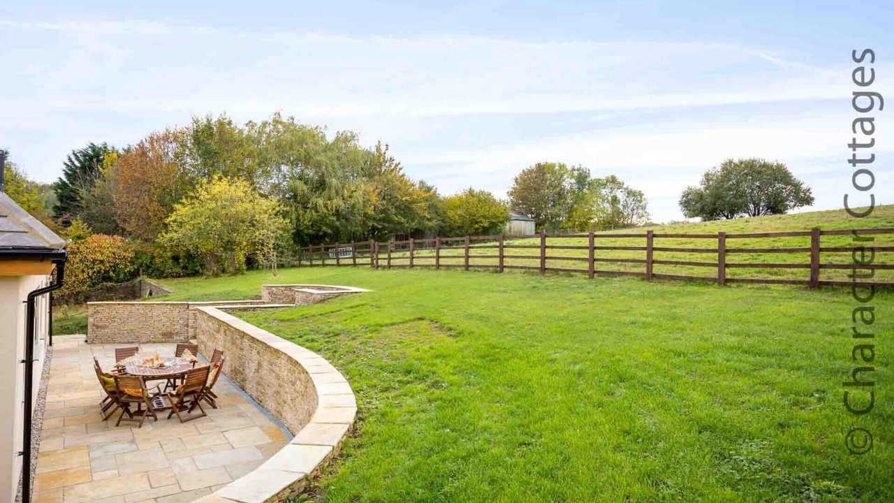 Photo of Others in Bourton