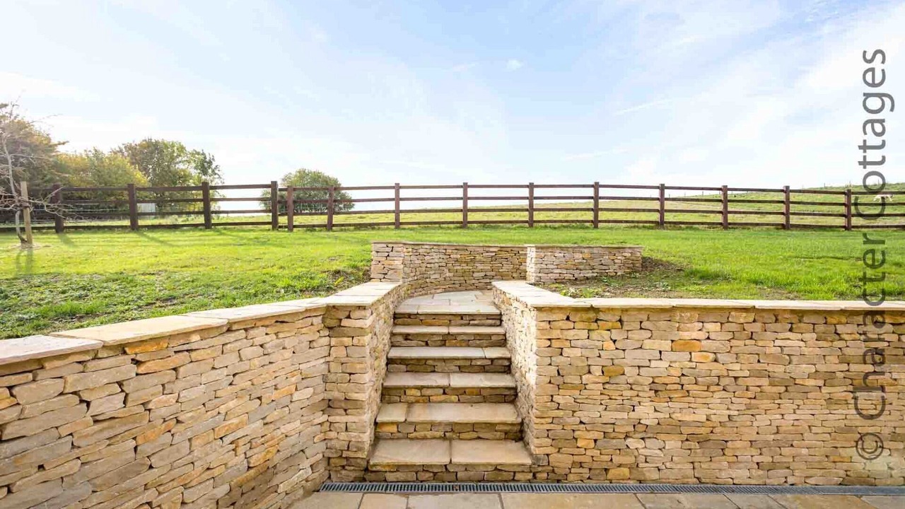 Photo of Others in Bourton