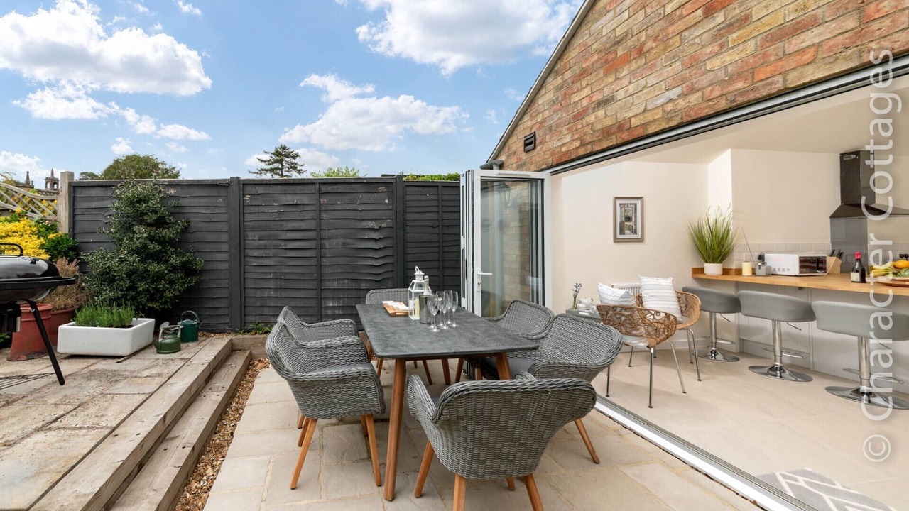 Photo of Patio Balcony in Sibford Gower