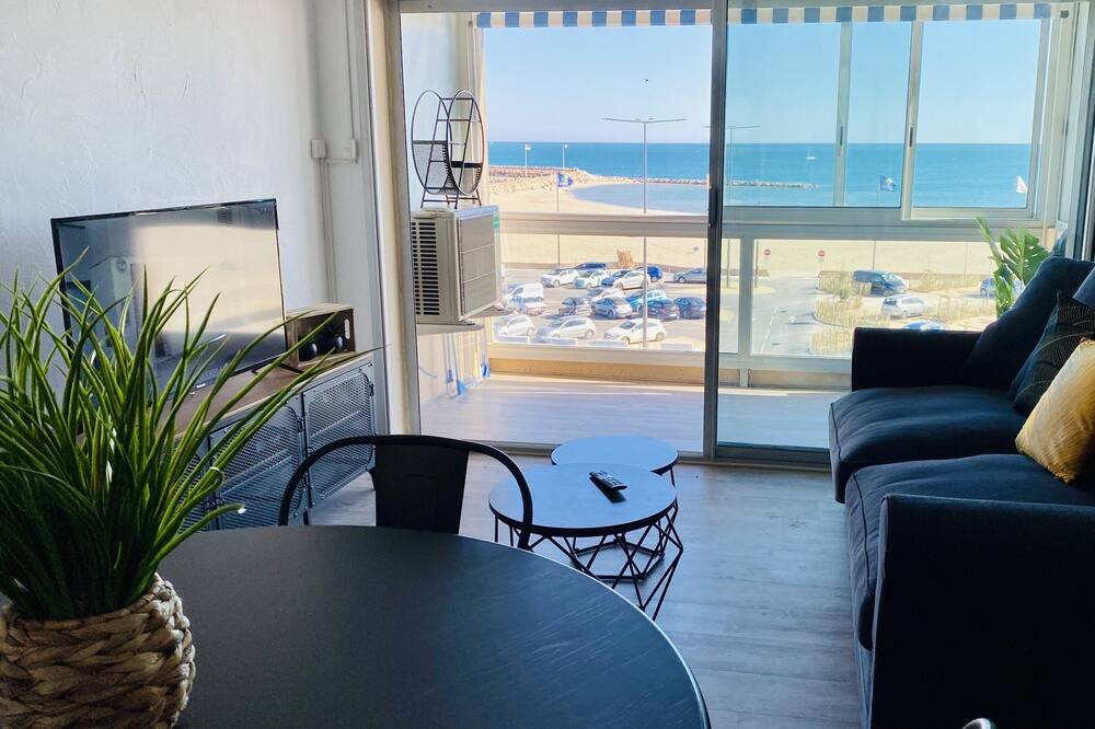 Photo of Livingroom in Saint-Nazaire