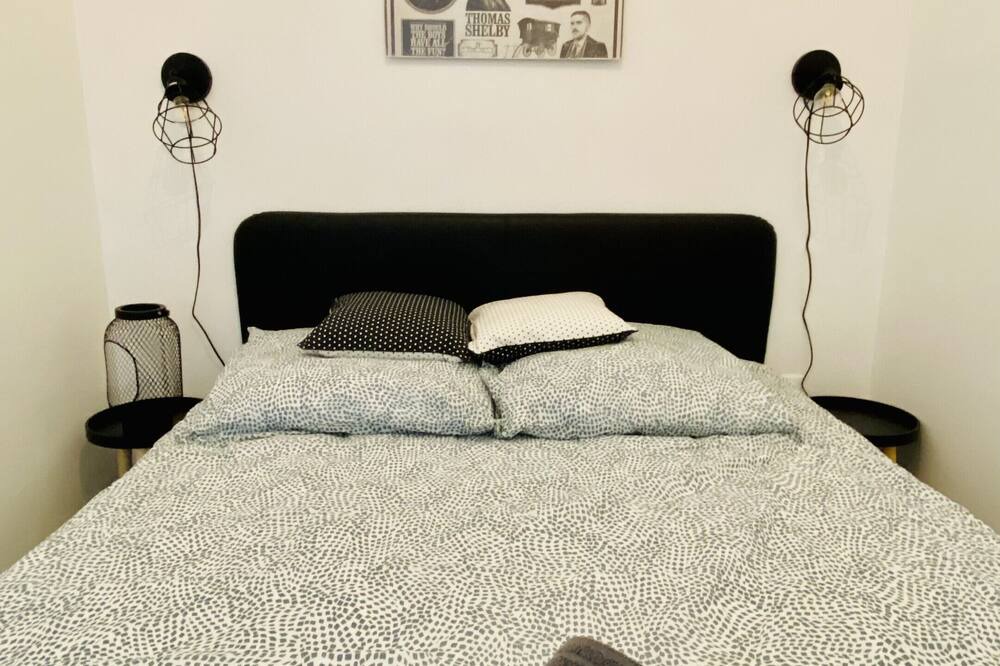 Photo of Bedroom in Saint-Nazaire