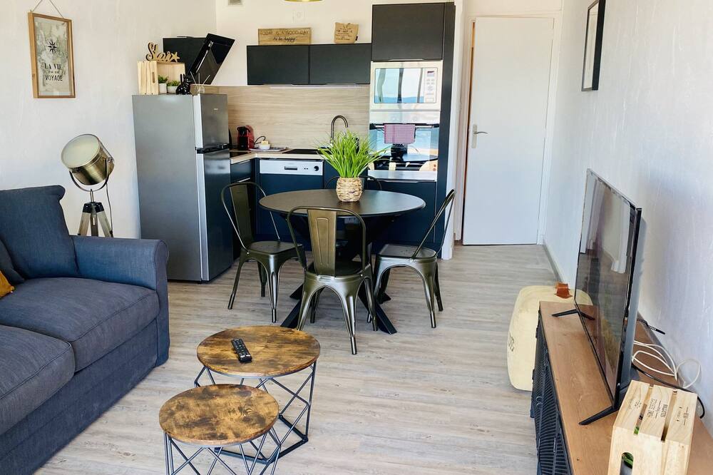 Photo of Livingroom in Saint-Nazaire