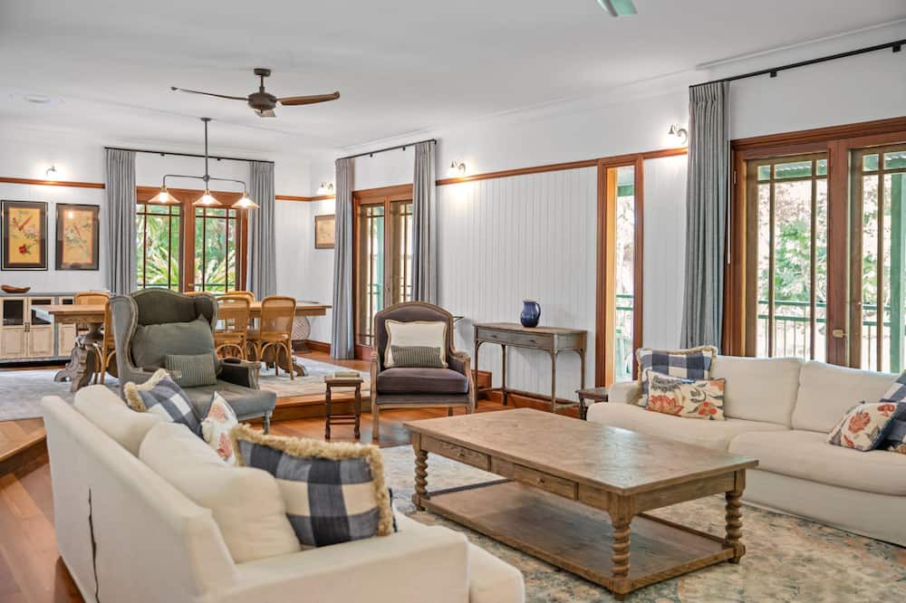 Photo of Others in Pomona