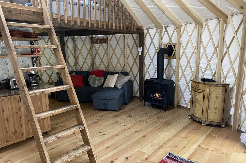 Photo of Livingroom in Notre-Dame-de-la-Merci