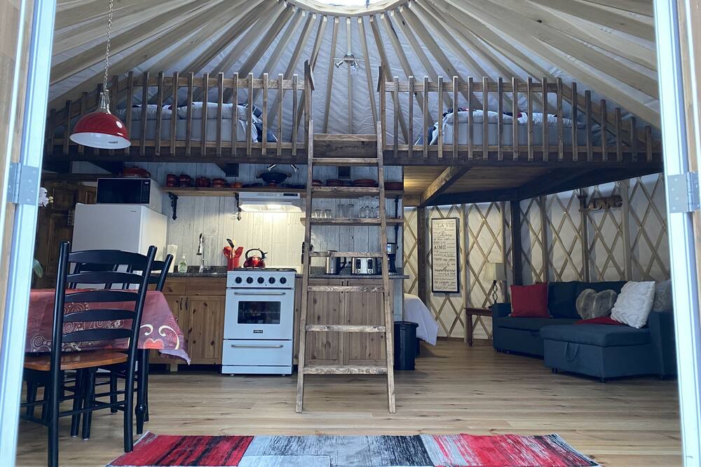 Photo of Livingroom in Notre-Dame-de-la-Merci