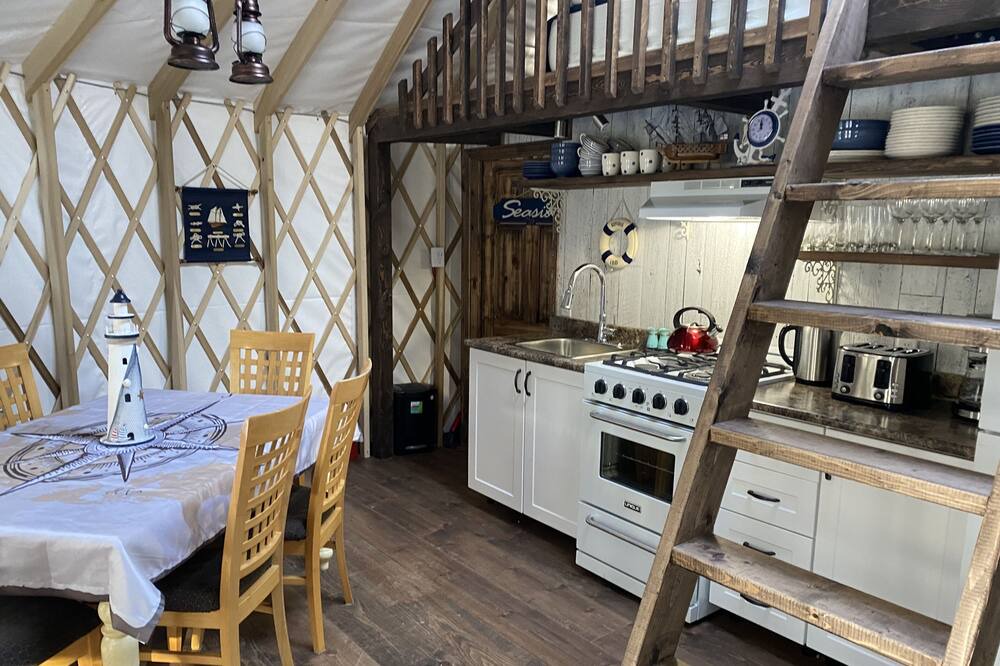 Photo of Kitchen in Notre-Dame-de-la-Merci