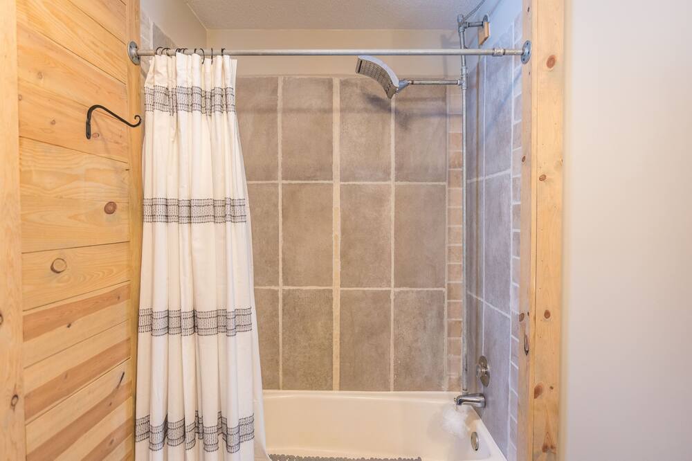 Photo of Bathroom in Brainerd