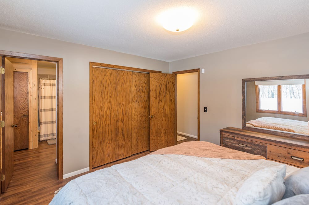 Photo of Bedroom in Brainerd
