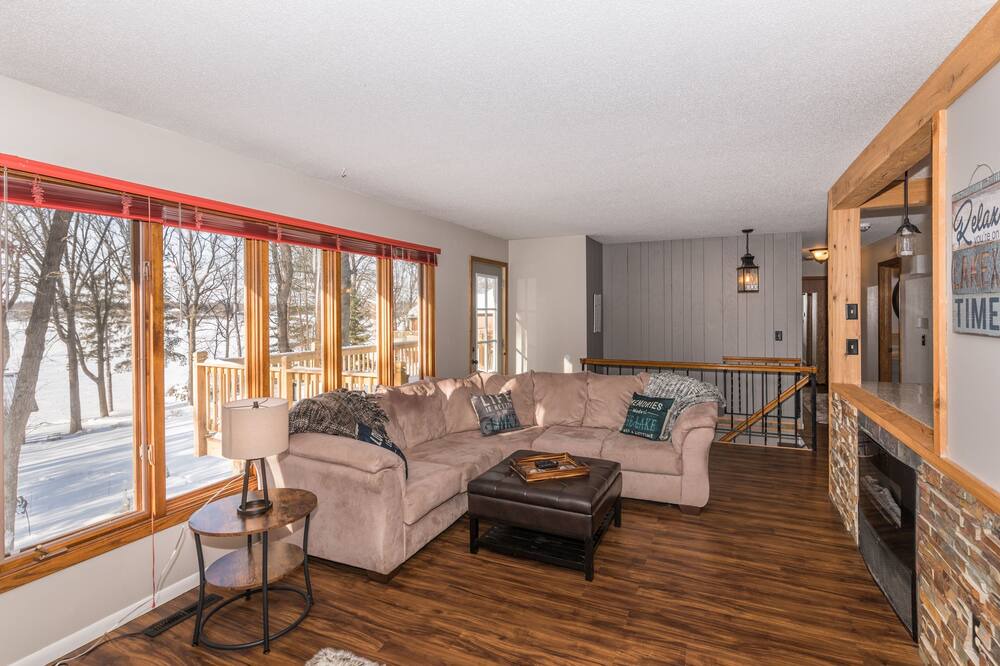 Photo of Livingroom in Brainerd