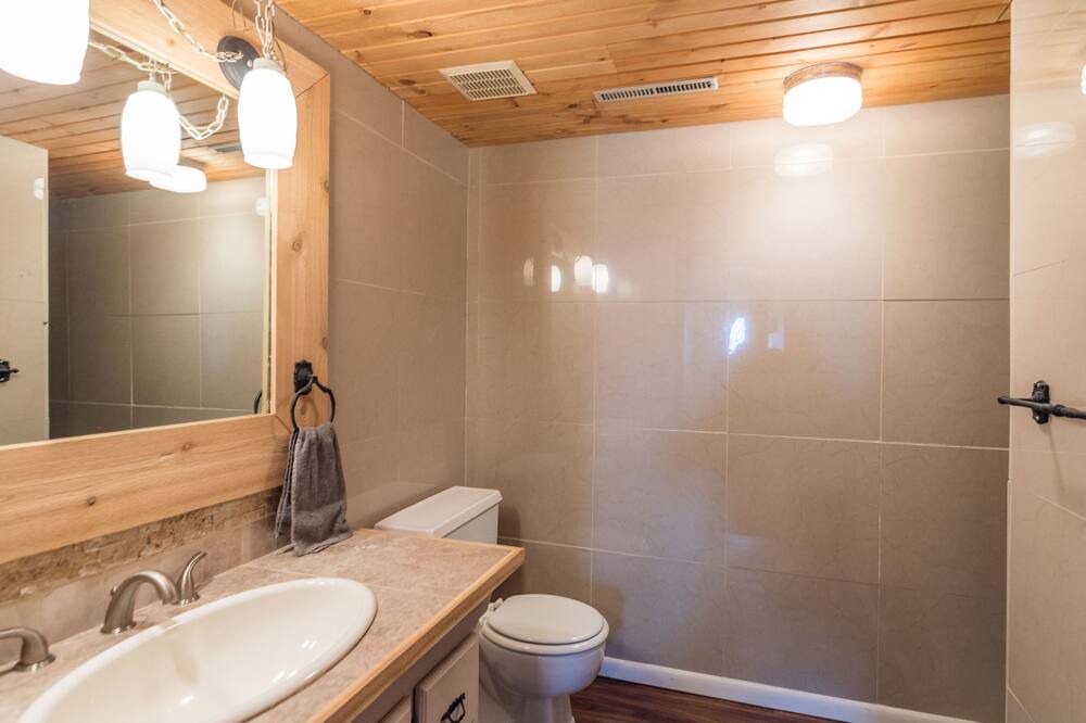 Photo of Bathroom in Brainerd