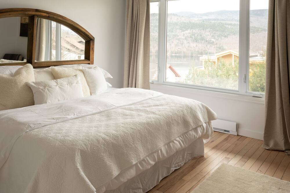 Photo of Bedroom in Mont-Tremblant