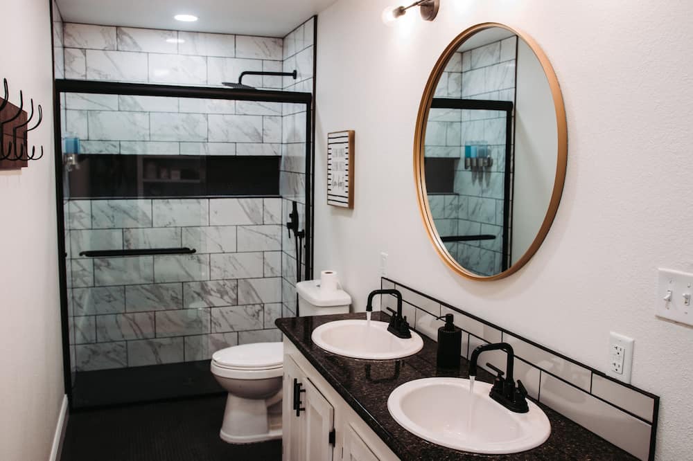 Photo of Bathroom in Lone Star