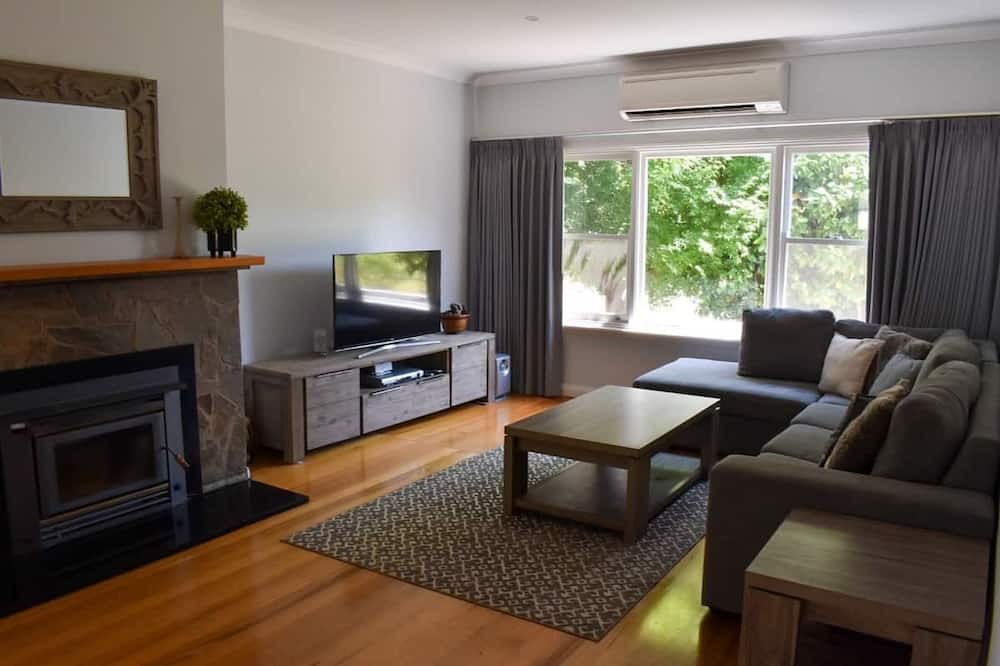 Photo of Livingroom in Gapsted