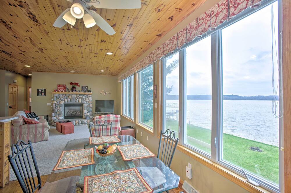 Photo of Bedroom in Cadillac