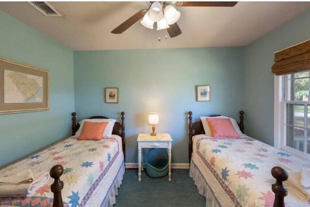 Photo of Bedroom in Isle of Palms