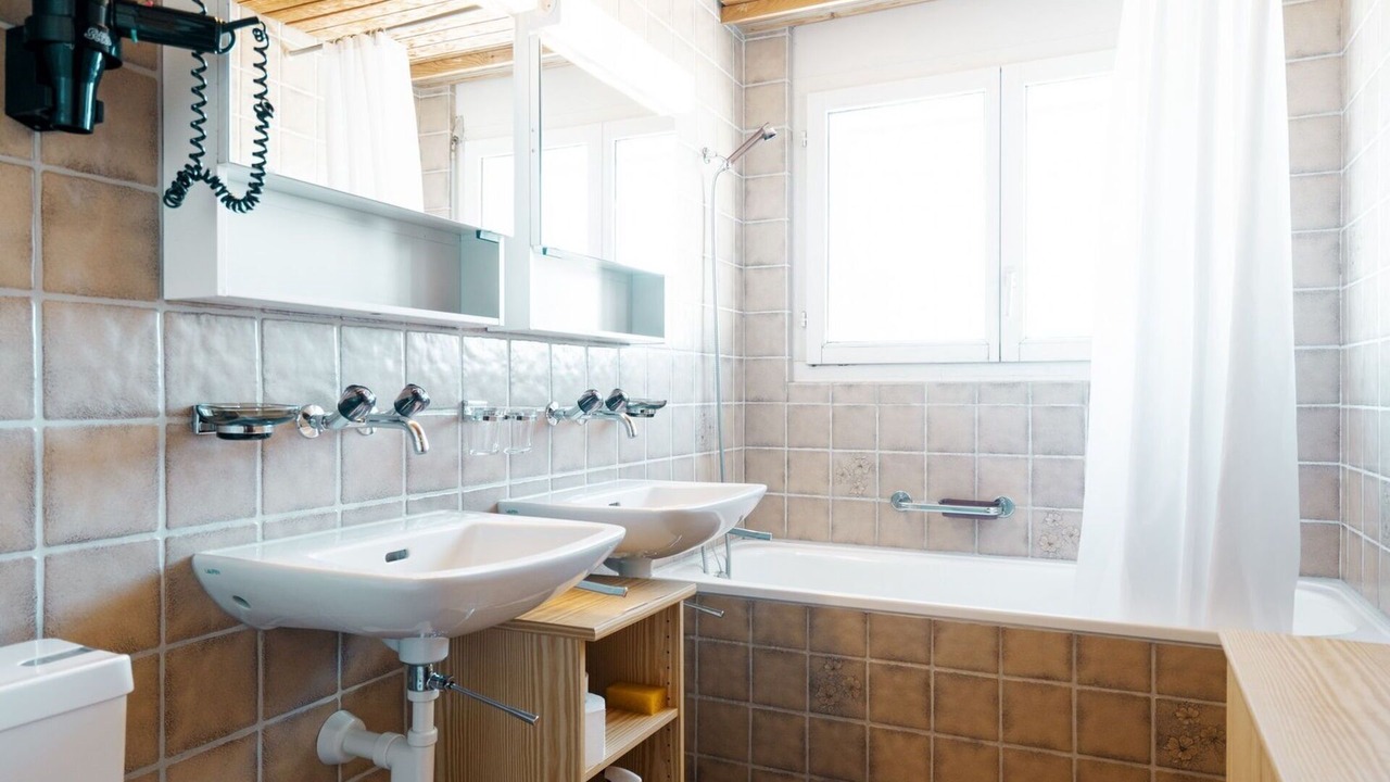 Photo of Bathroom in Mitloedi