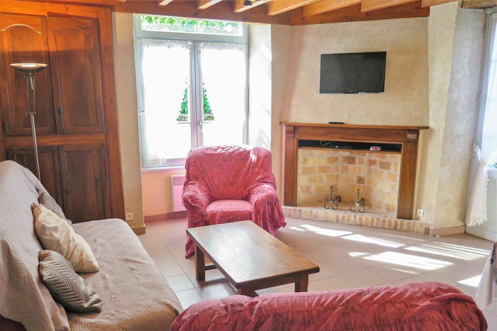 Photo of Bedroom in Saint-Martin-de-Villereal