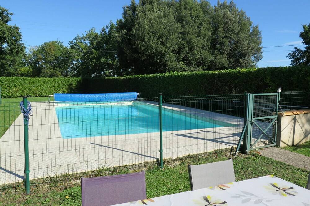 Photo of Outdoor in Saint-Martin-de-Villereal