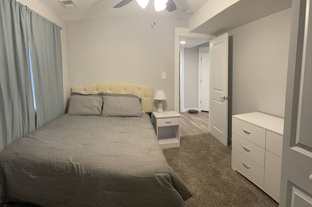 Photo of Bedroom in Forestview